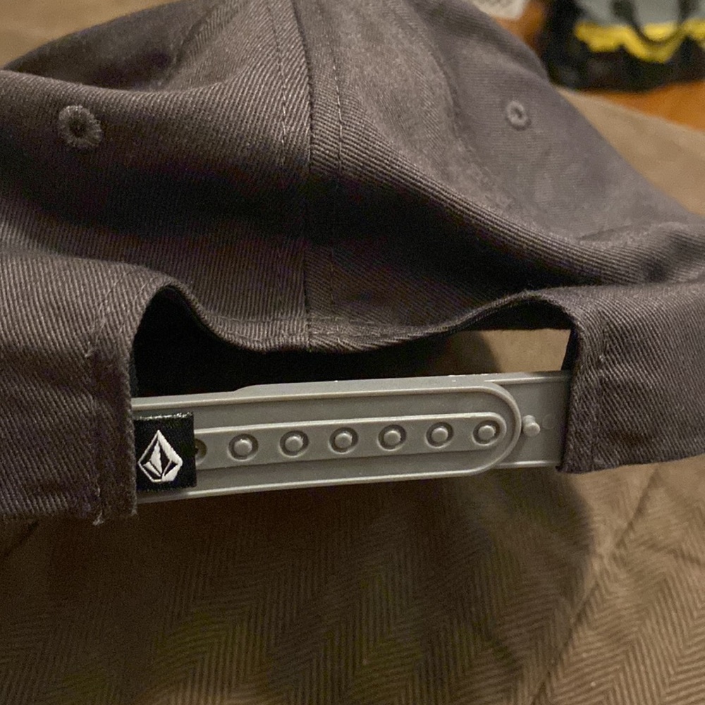 Volcom Unstructured Snapback - image 2